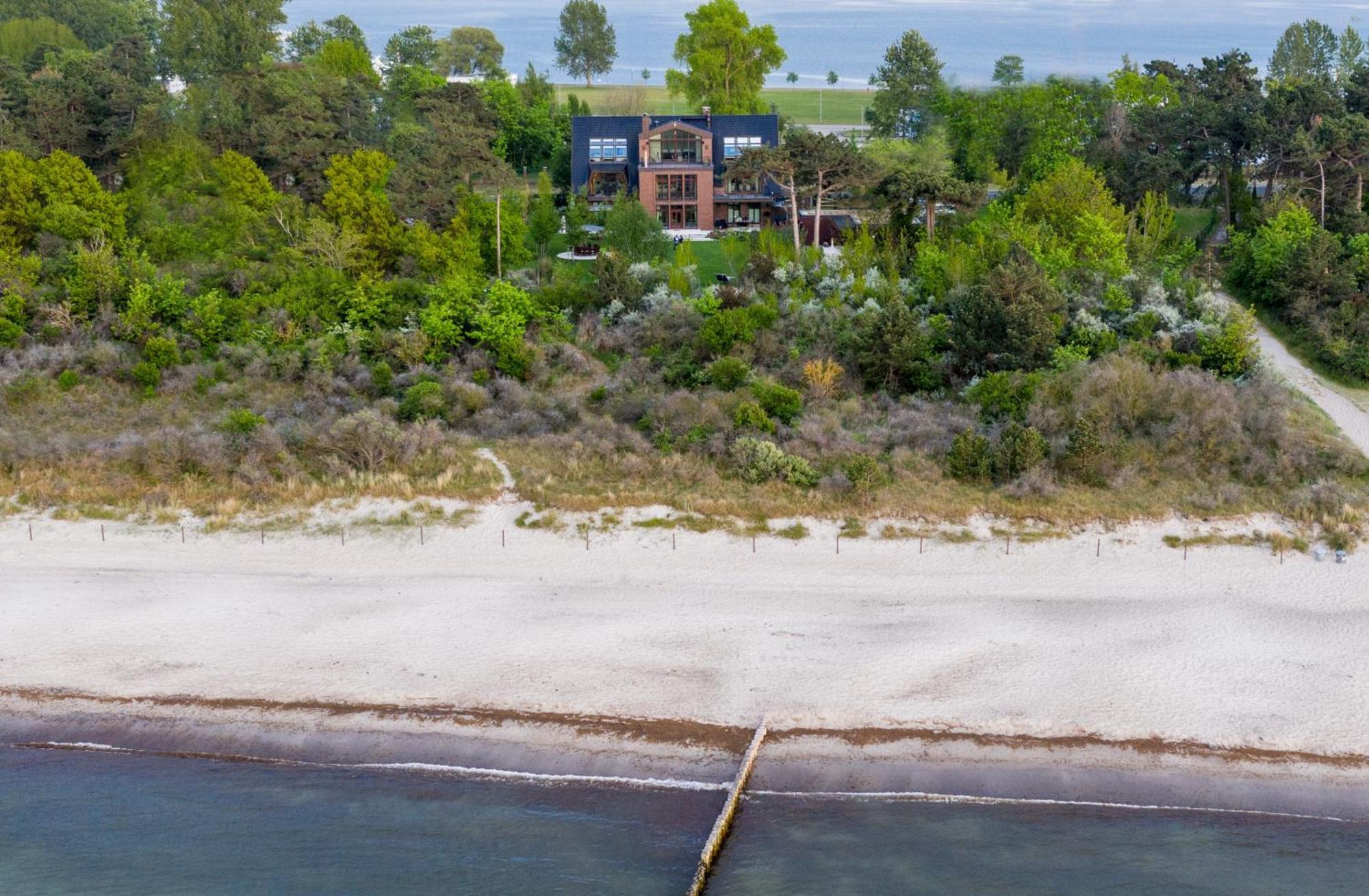 Apartment Villa Schmidt - Strandhaus Direkt Am Meer Mit Sauna, Sport Und Duenengarten II Rostock